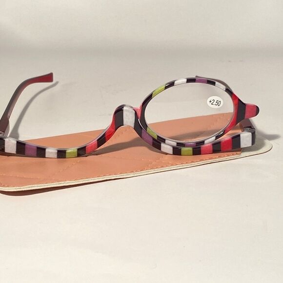 0991 Makeup Cosmetic 2.50 Flip Magnifying Glasses For Precision Application N… - Picture 1 of 7